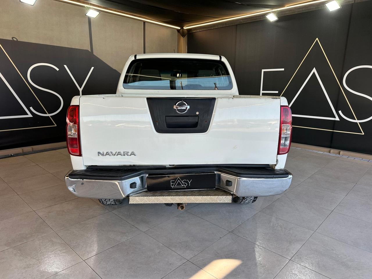 Nissan Navara 2.5 dci d.cab LE -IVA ESCLUSA