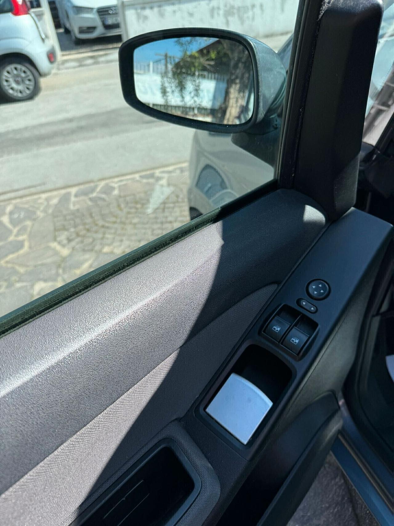 Fiat Idea 1.2 16V Black Label BONUS GPL