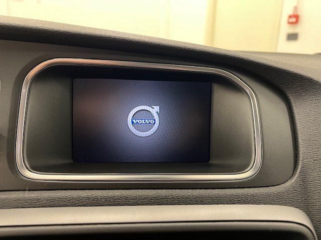 VOLVO V40 II - Cross Country 2.0 d2 my19