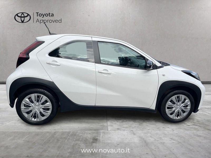 Toyota Aygo X 1.0B (72 CV) Active S-CVT