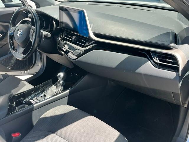 Toyota C-HR 1.8 Hybrid E-CVT Trend