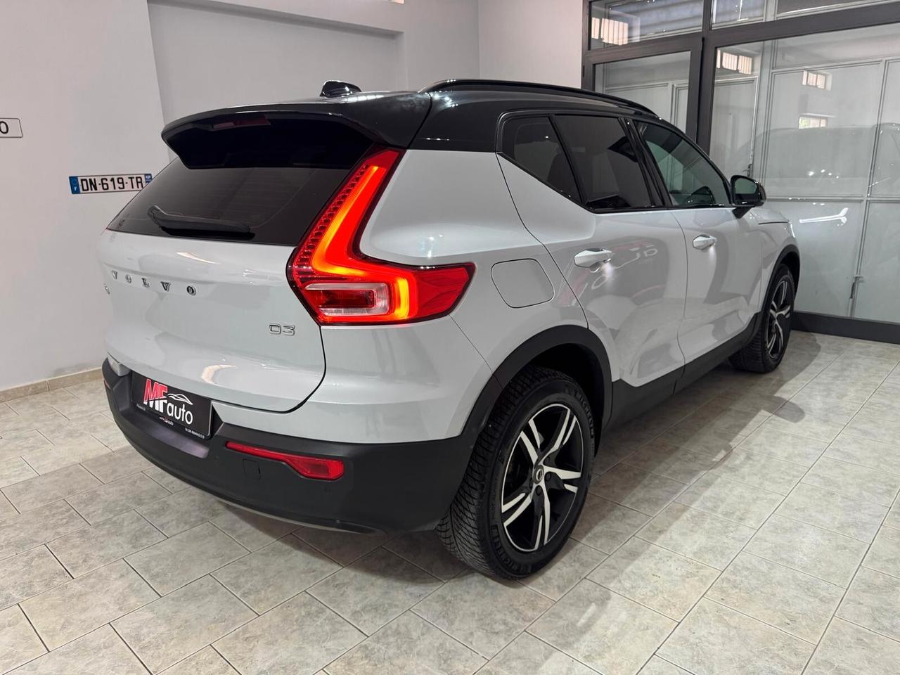 Volvo XC40 D3 R-design