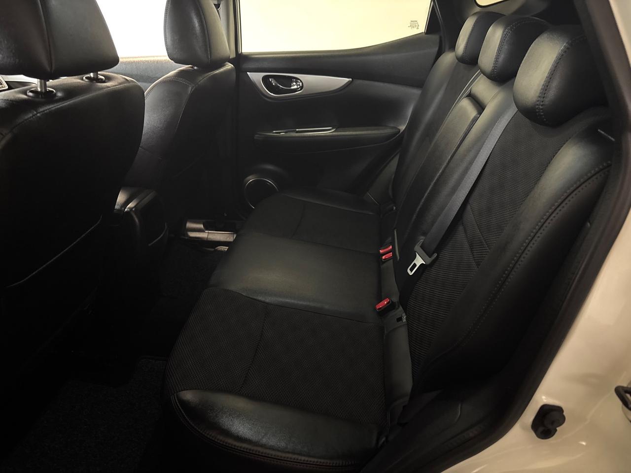 Nissan Qashqai 1.2 BENZINA DIG-T TEKNA