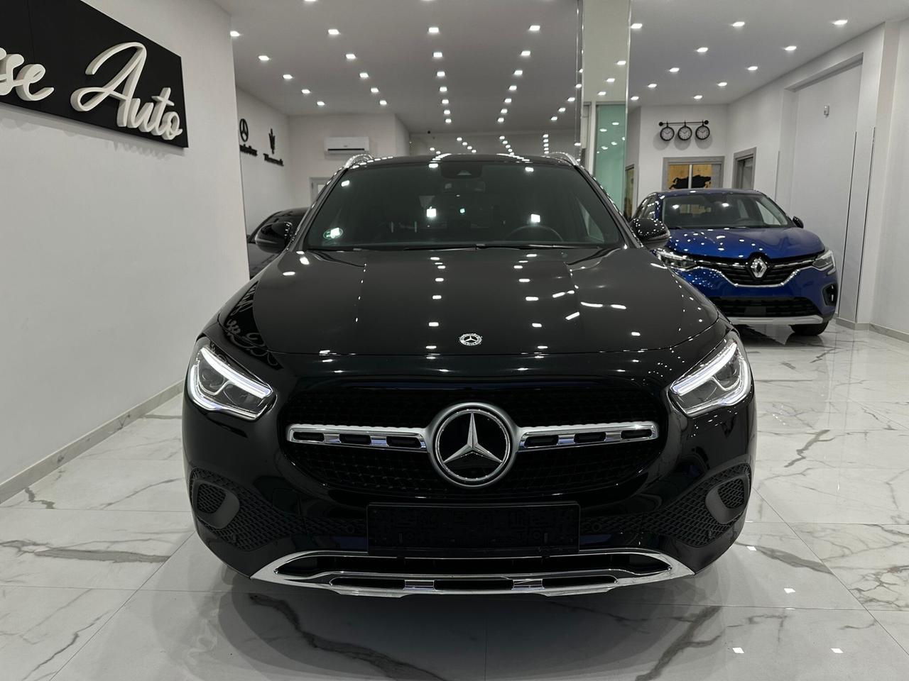 MercedesBenz GLA 200d Executive auto LED MULTICOLO