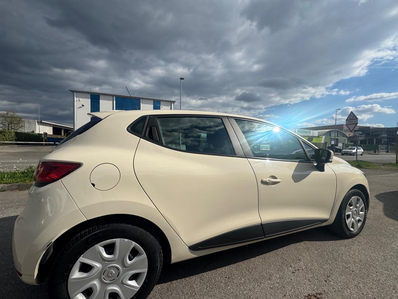 Renault Clio dCi 8V 75CV Start&Stop 5 porte Energy Life