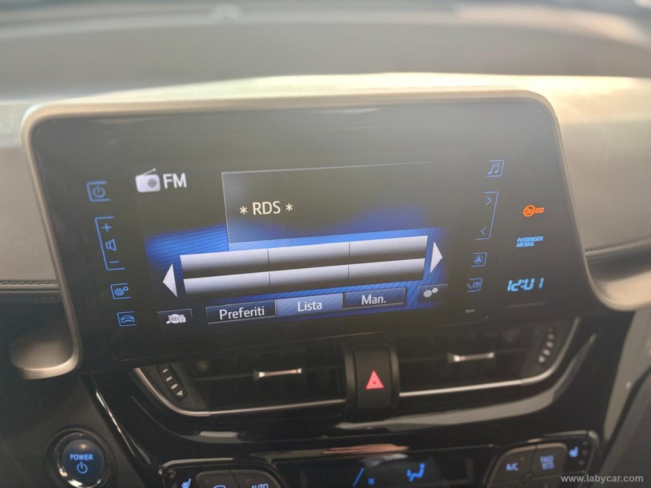 TOYOTA C-HR 1.8 Hybrid E-CVT Trend