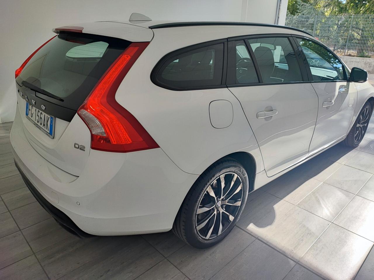 Volvo V60 D2