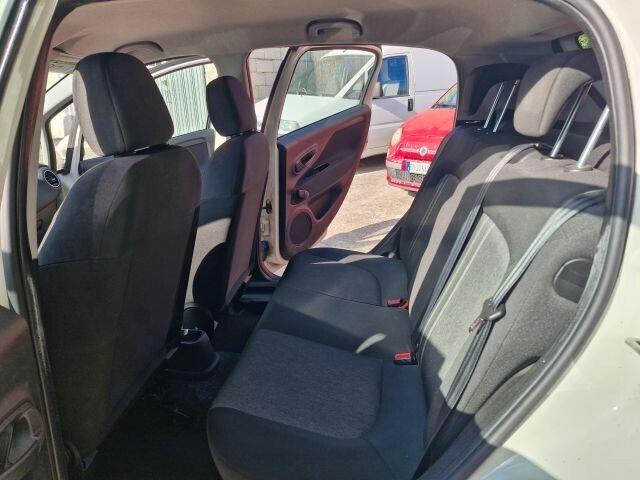 Fiat Punto 1.2 8V 5 porte CON SOLI KM 100000 NEOPATENTATI