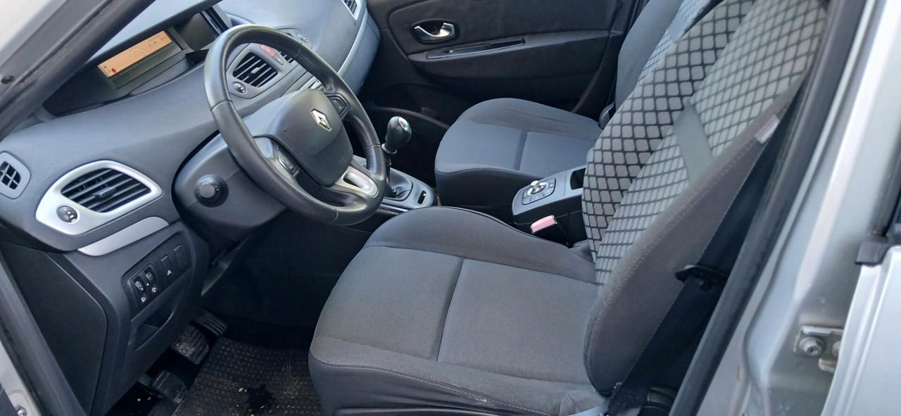 Renault Gran Scenic 7 posti 1.5 dci neopatentati