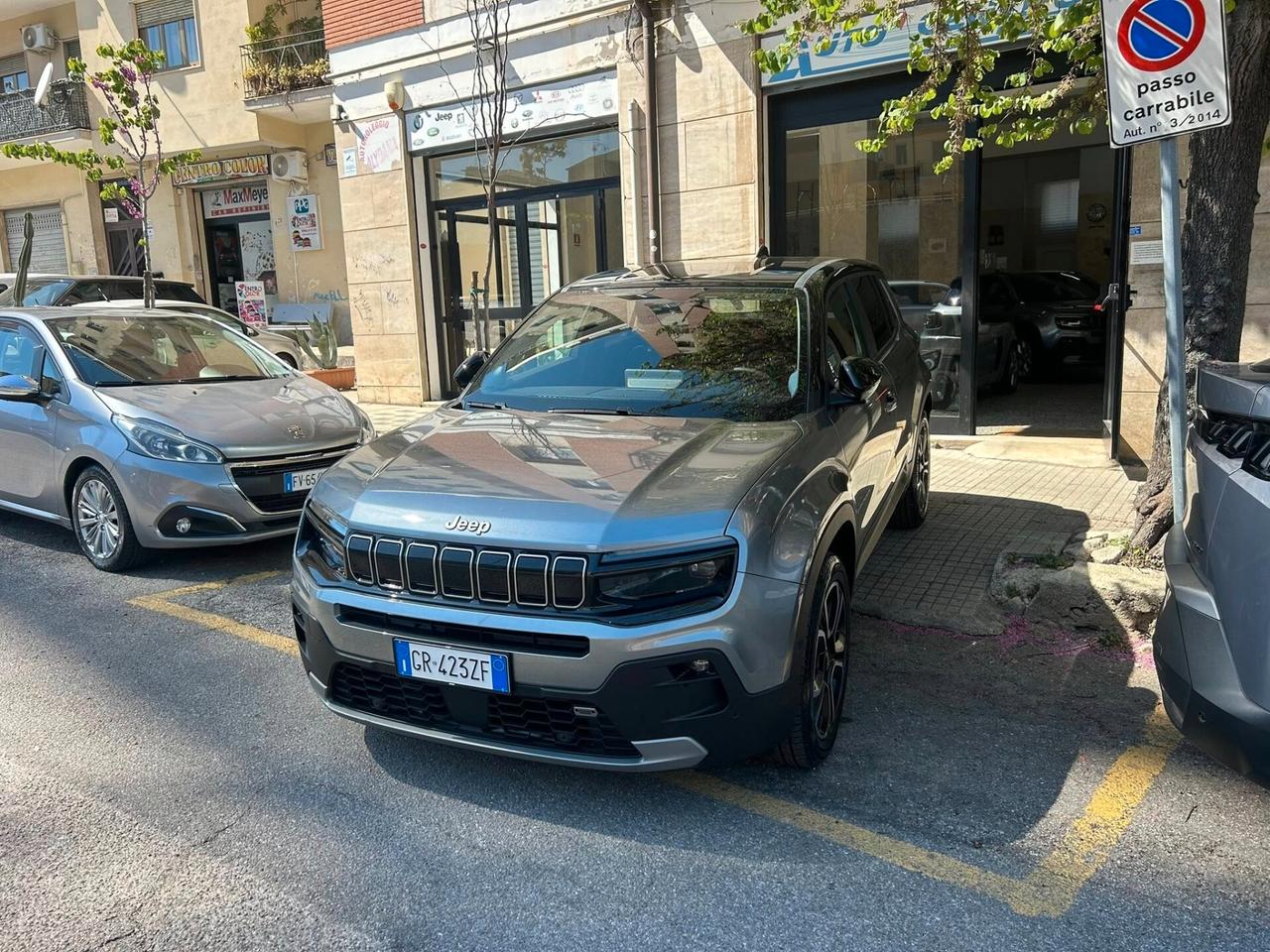 Jeep Avenger 1.2 Turbo 100 CV Summit full optional