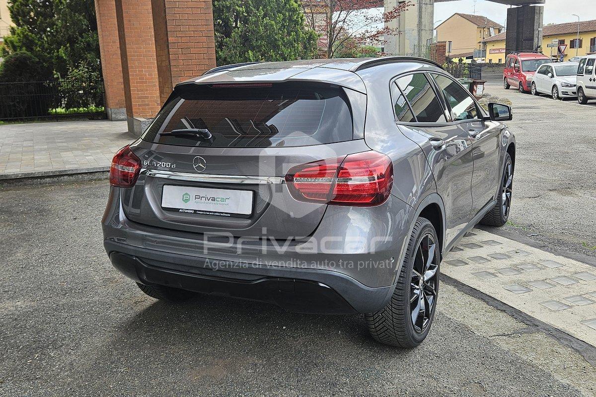 MERCEDES GLA 200 d Automatic Business Extra