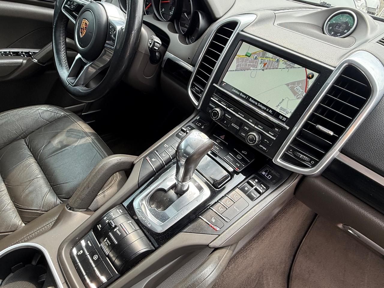 Porsche Cayenne 3.0Diesel 250CV Platinum Edition EURO6