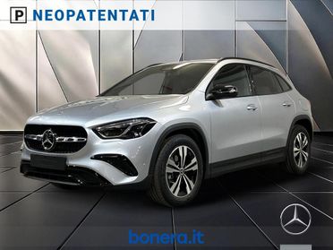 Mercedes GLA 180 180 Progressive Advanced Plus 7G-DCT