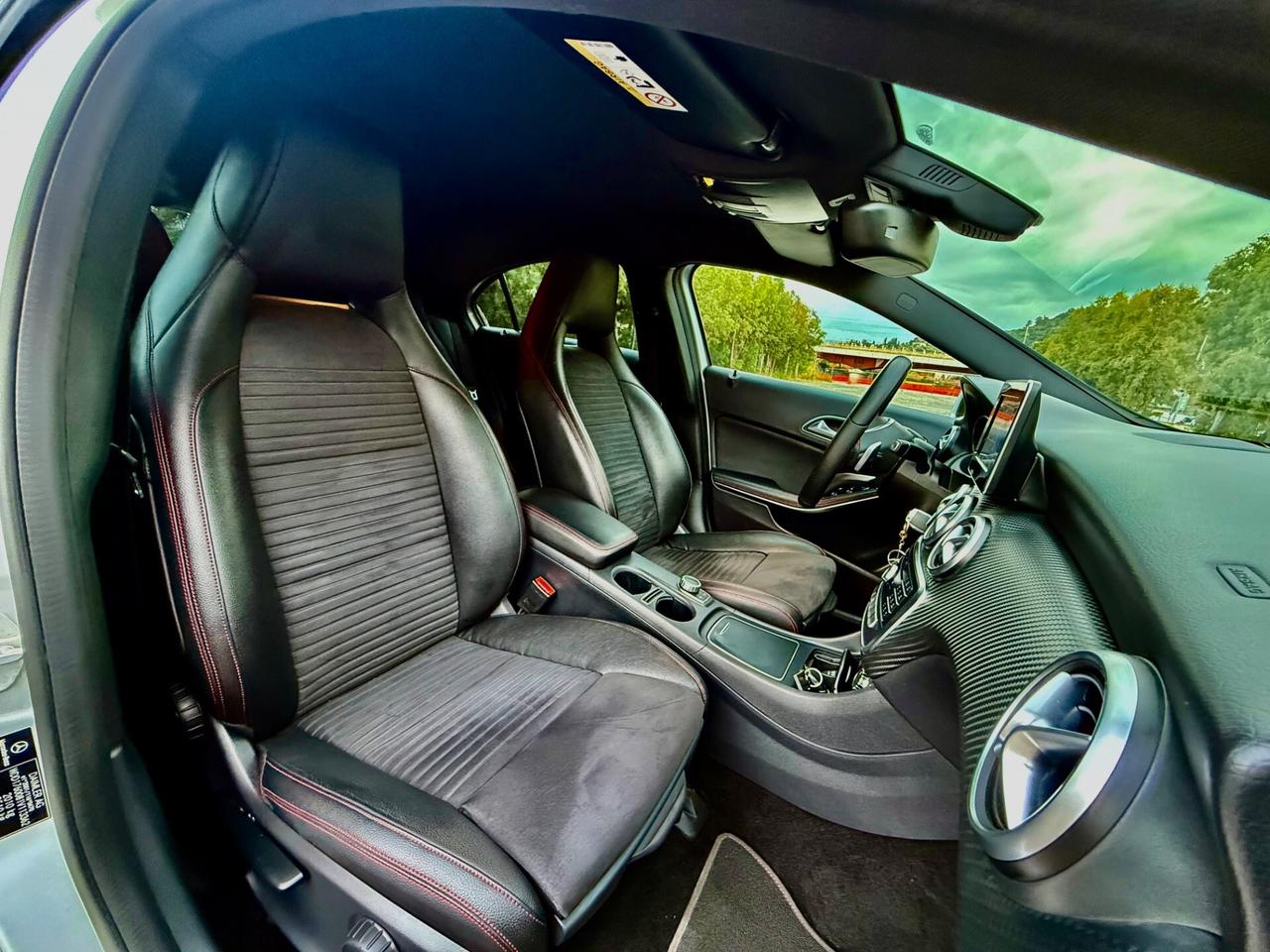 MERCEDES-BENZ A 200 D 136 CV AMG PREMIUM PLUS