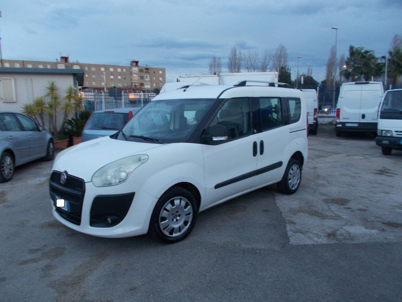 Iveco fiat doblo anno 2011 5 posti euro.5