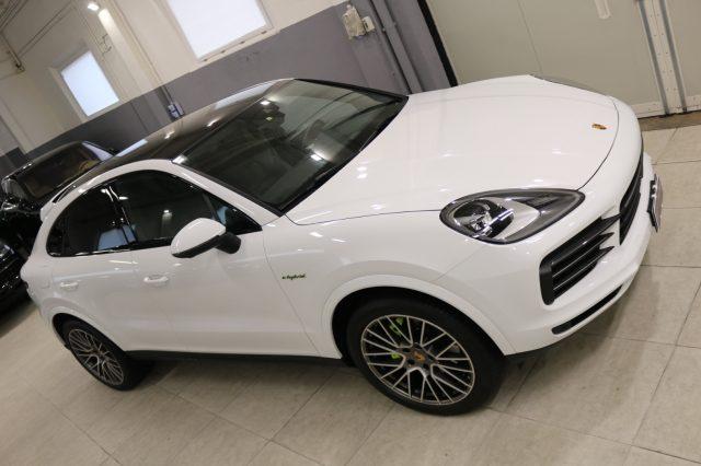 PORSCHE Cayenne Coupé 3.0 V6 E-Hybrid "PARI AL NUOVO