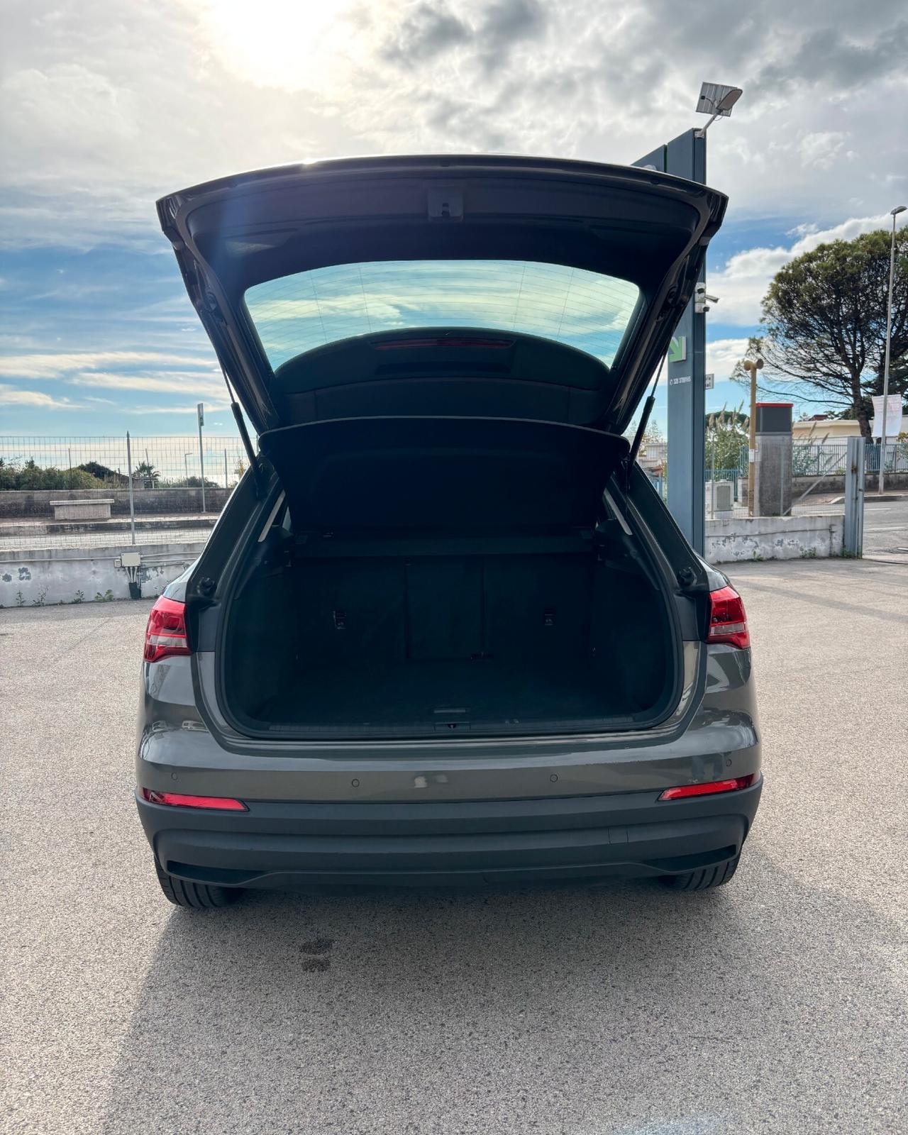 Audi Q3 35 TDI S tronic Business