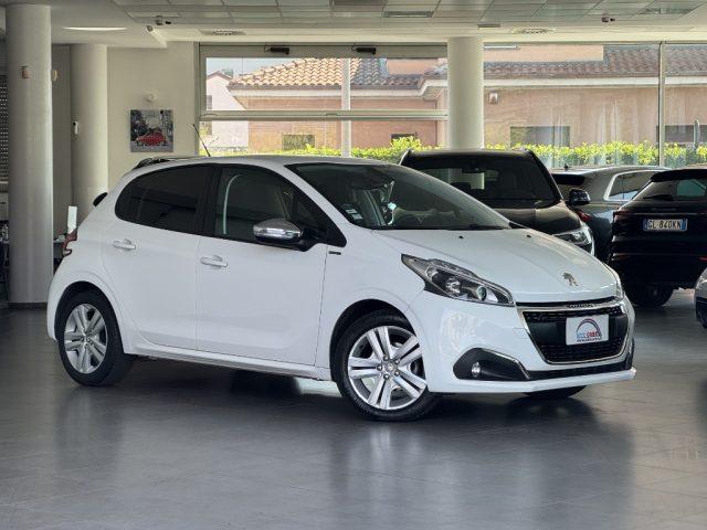 PEUGEOT 208 82cv 5 porte Signature OK NEOPATENTATI