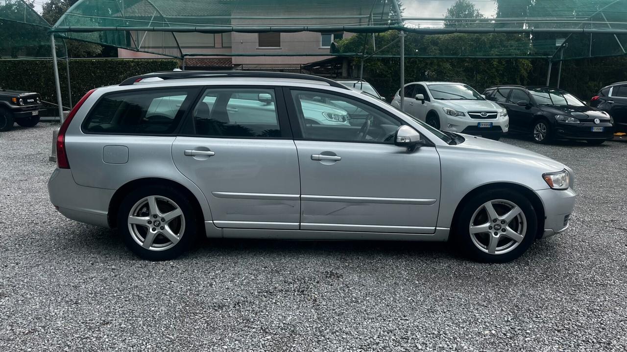Volvo V50 D2 POLAR