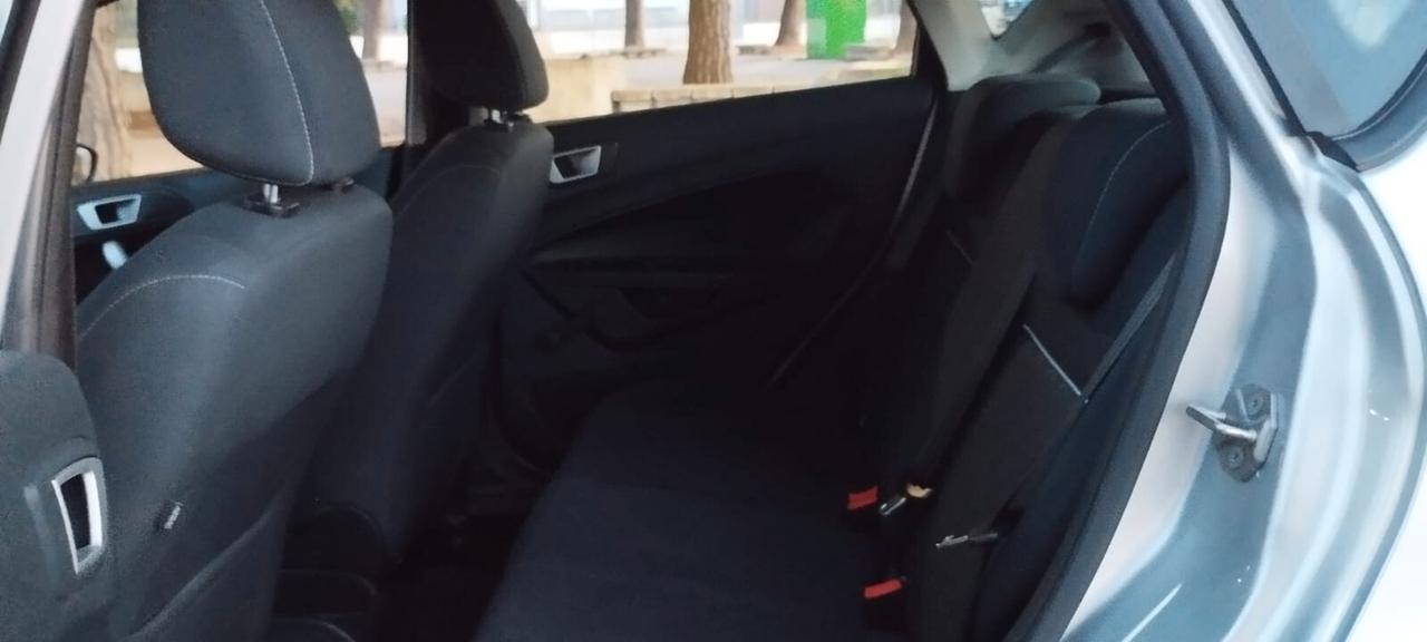 Ford Fiesta 1.2 16V 82CV 5p. Titanium Bs.