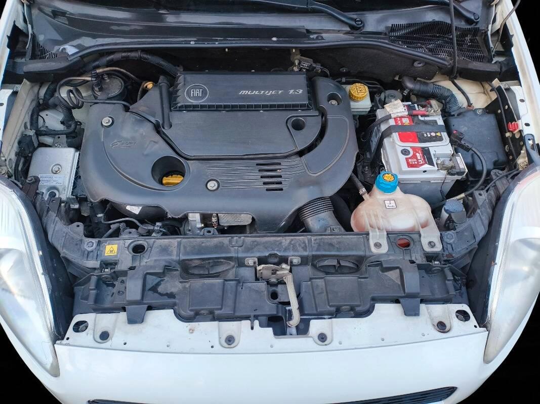 Fiat Punto III Punto III 2012 Om Autocarro