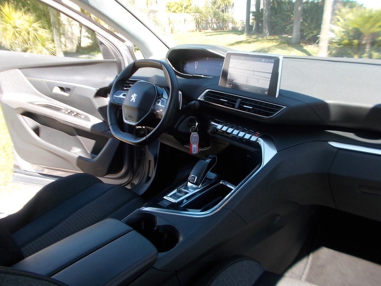 Peugeot 3008 1.5 BlueHDi Eat8 130cv come NUOVA