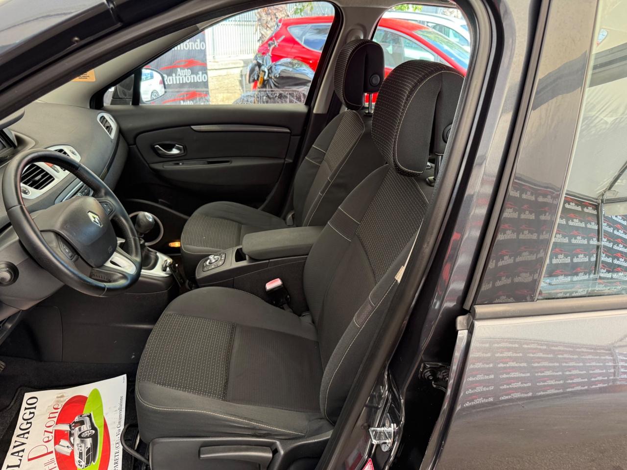 Renault Scenic X-Mod 1.5 dCi 110CV Luxe