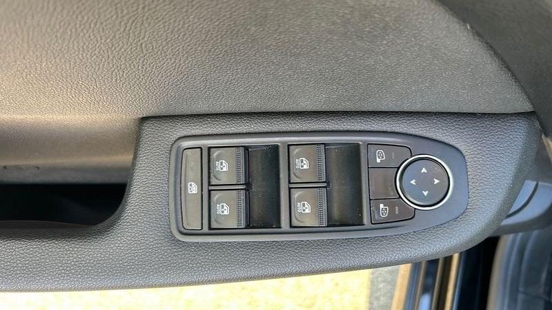 Renault Clio 5 Porte 1.6 E-Tech full hybrid 145cv Techno A 5 Porte 1.6 E-Tech full hybrid 145cv Techno