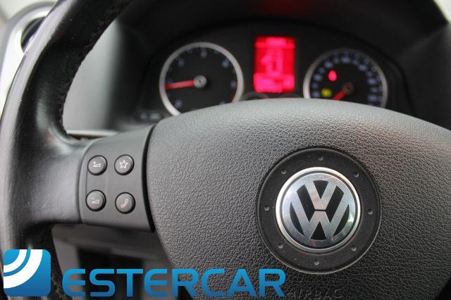 VOLKSWAGEN Tiguan 2.0 16V TDI DPF 4MOTION tiptronic Sport & Style