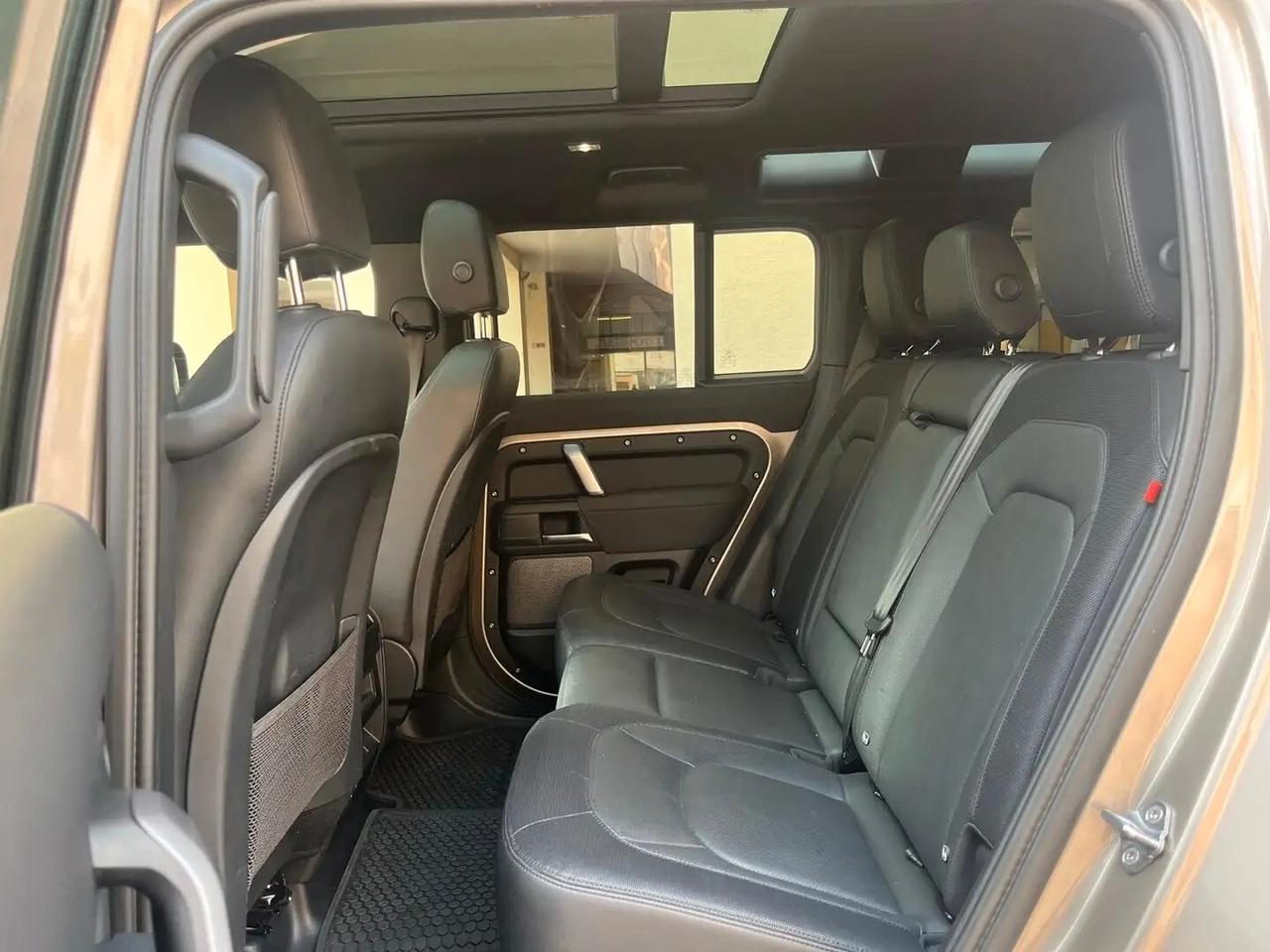 Land Rover Defender 110 3.0D I6 250 CV AWD Auto X-Dynamic HSE