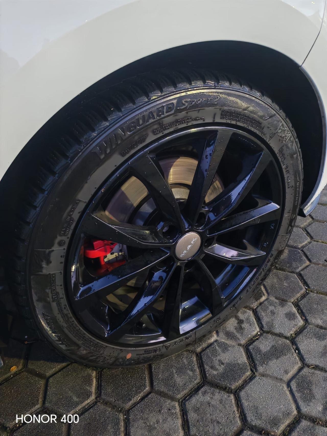 Volkswagen Golf GTI Performance 2.0 245 CV TSI DSG 5p. BMT