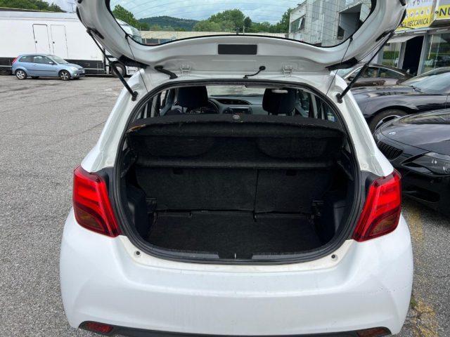 TOYOTA Yaris 1.0 5 porte Lounge My 2015 uniprop.