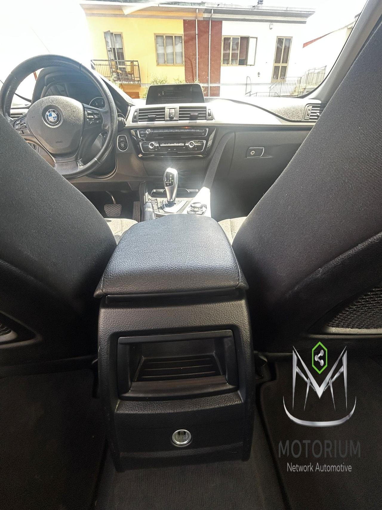 BMW 320D touring business advantage 190 CV