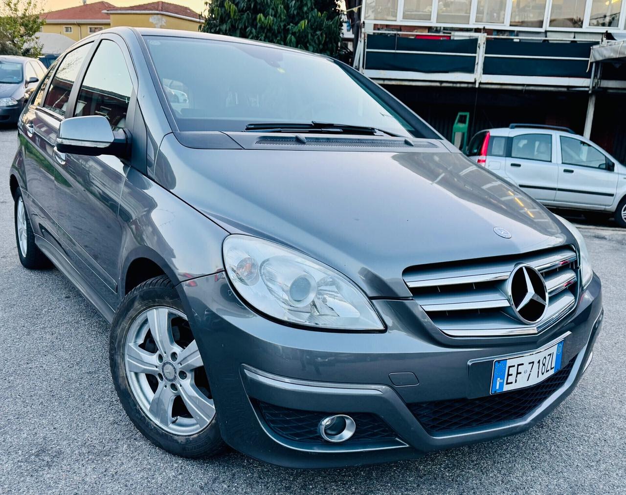 Mercedes-benz B 180 CDI Premium Ok Neopatentati