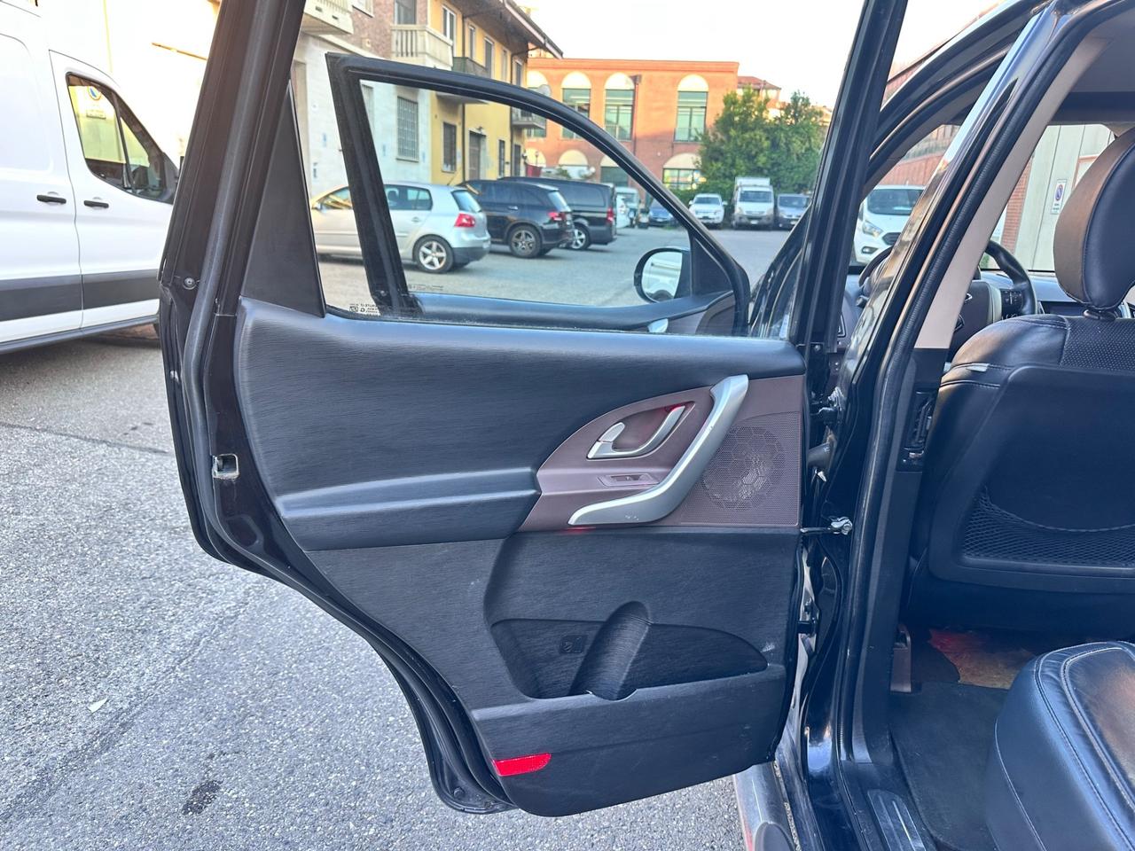 Mahindra XUV500 2.2 16V AWD W8