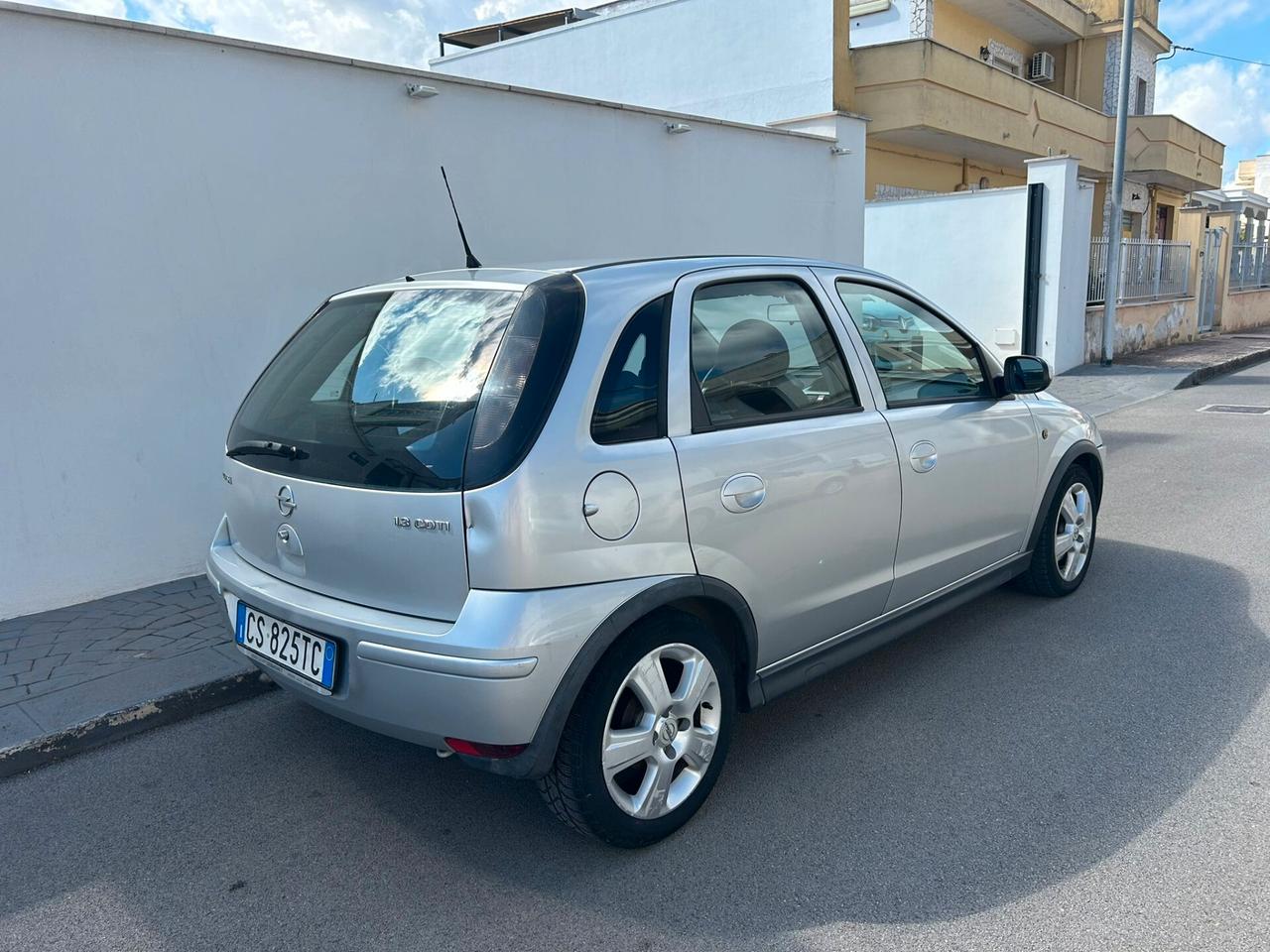 Opel Corsa 1.3 CDTI 70Cv 5P - 2005