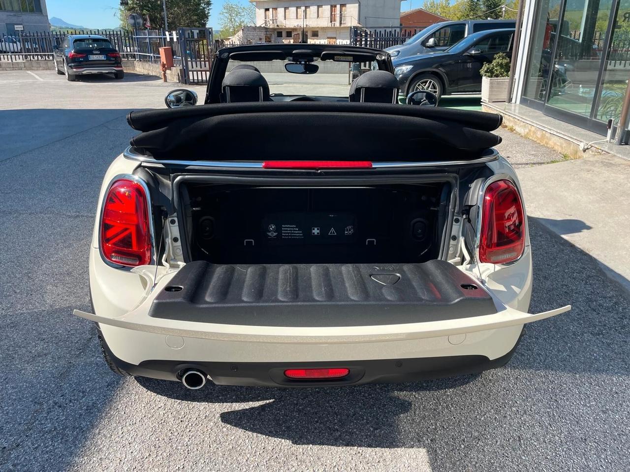 Mini Cooper Hype Cabrio 1.5 Benz 136 cv Automatica