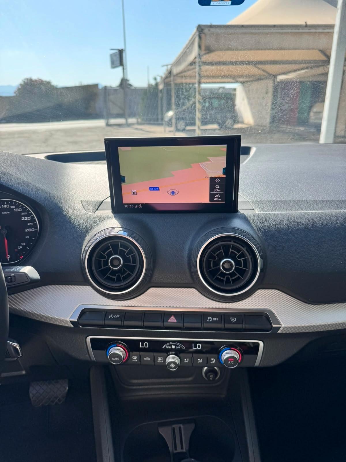 Audi Q2 30 TDI S tronic Business
