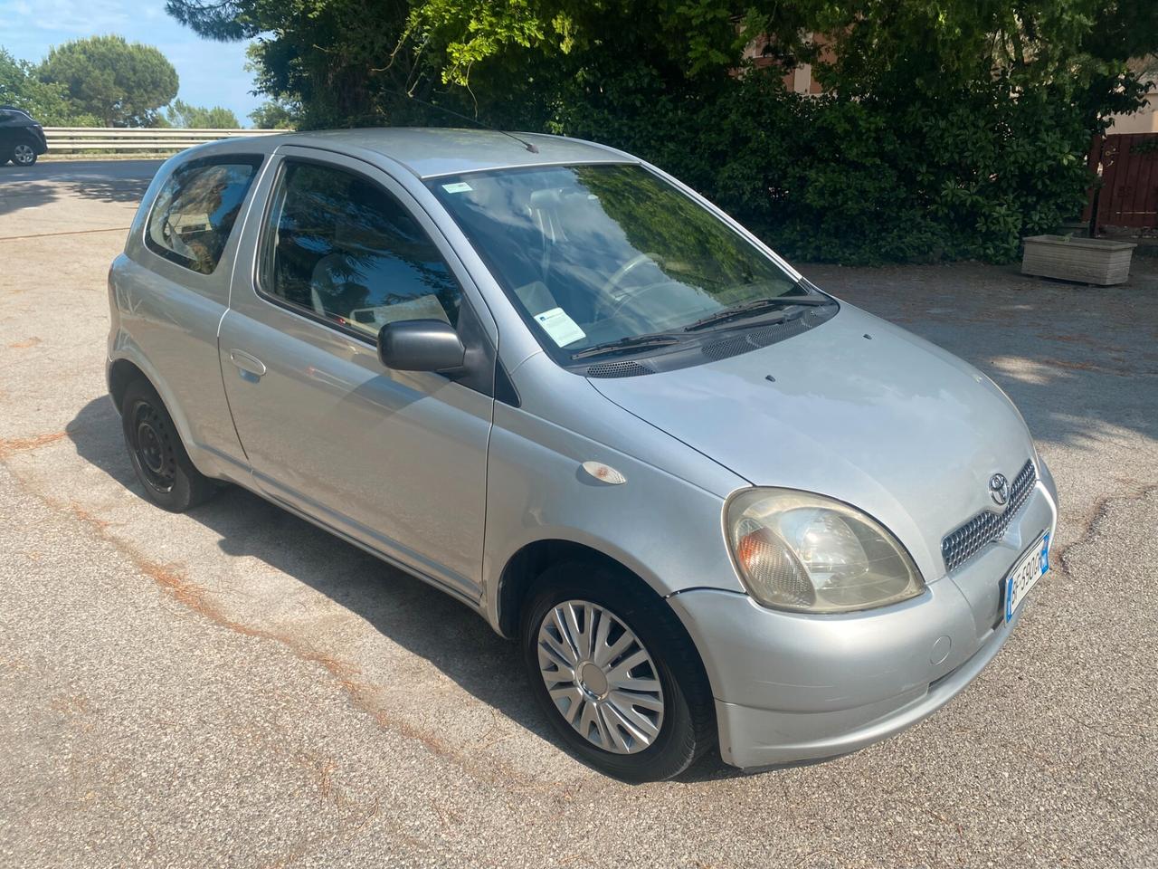 Toyota Yaris 1.0i 16V cat 3 porte Sol