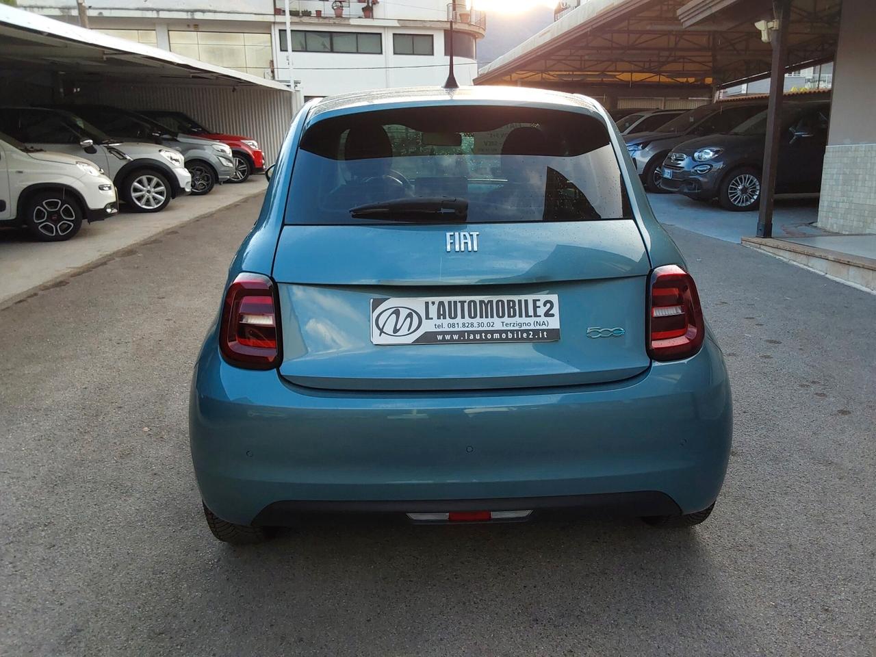 Fiat 500e 3+1 42 kWh Icon +