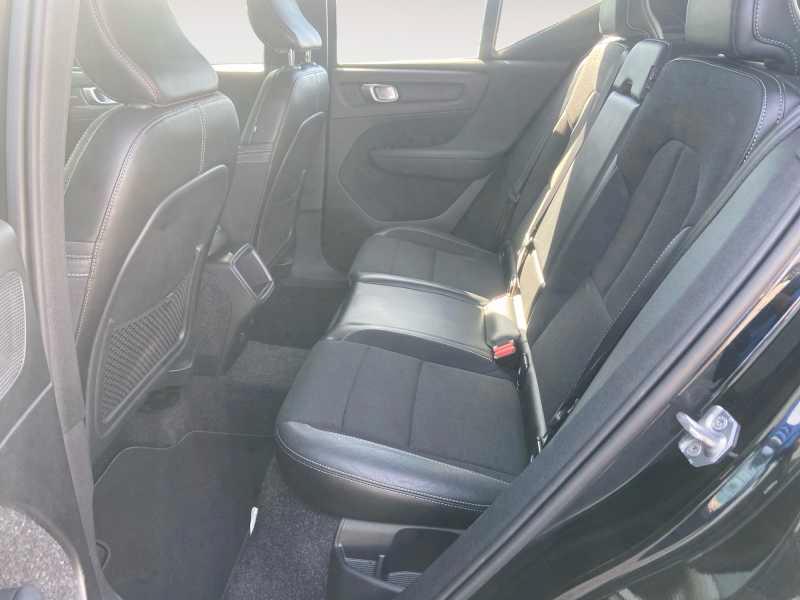 VOLVO XC40 1.5 t3 Momentum 156cv manuale