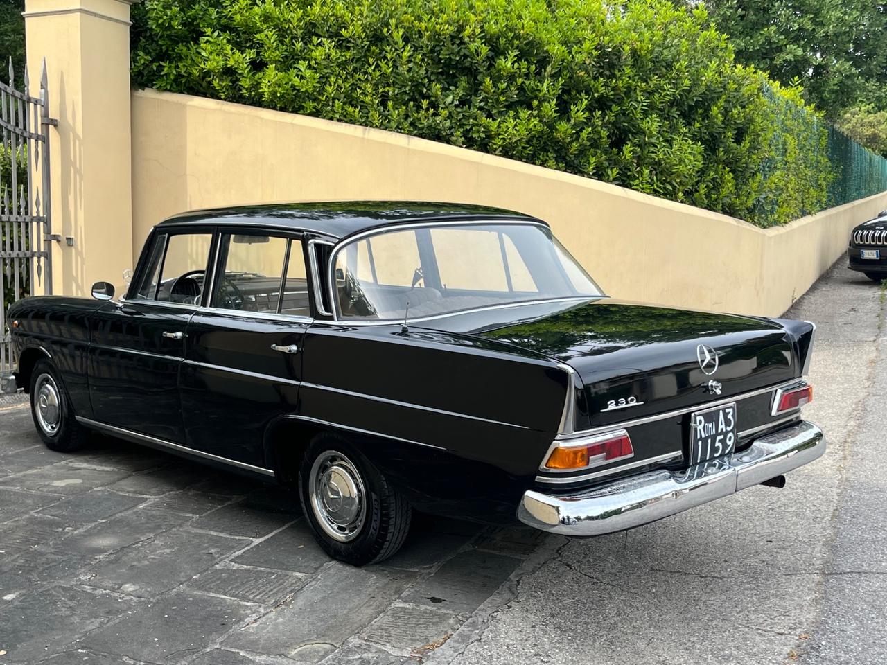 Mercedes benz 230 W110 Codine 6 cilindri