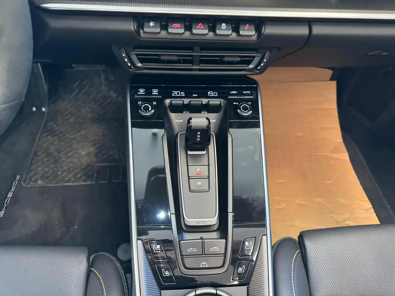 Porsche 911 Turbo Cabriolet 581 cv