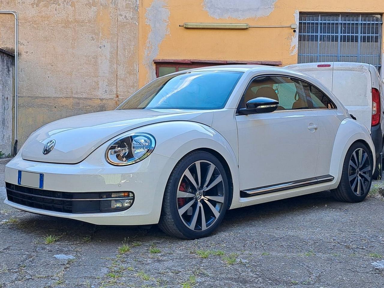 Volkswagen Maggiolino 2.0 TSI DSG SPORT