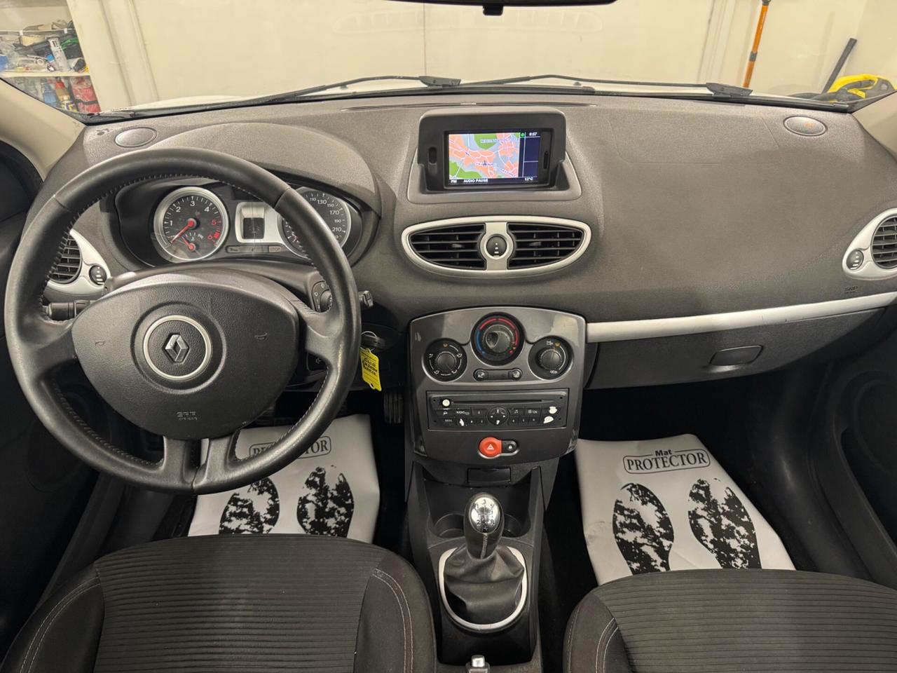 Renault Clio 1.5 dCi 90CV *NEOPATENTATI-NAVIGATORE*