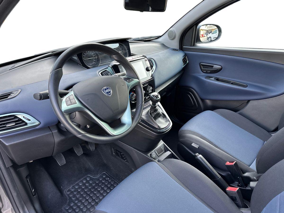 LANCIA Ypsilon III 2021 - Ypsilon 1.0 firefly hybrid Platino s&s 70cv