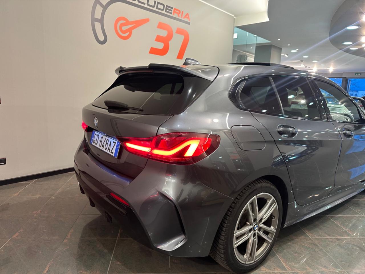 Bmw 116 116d 5p. Msport