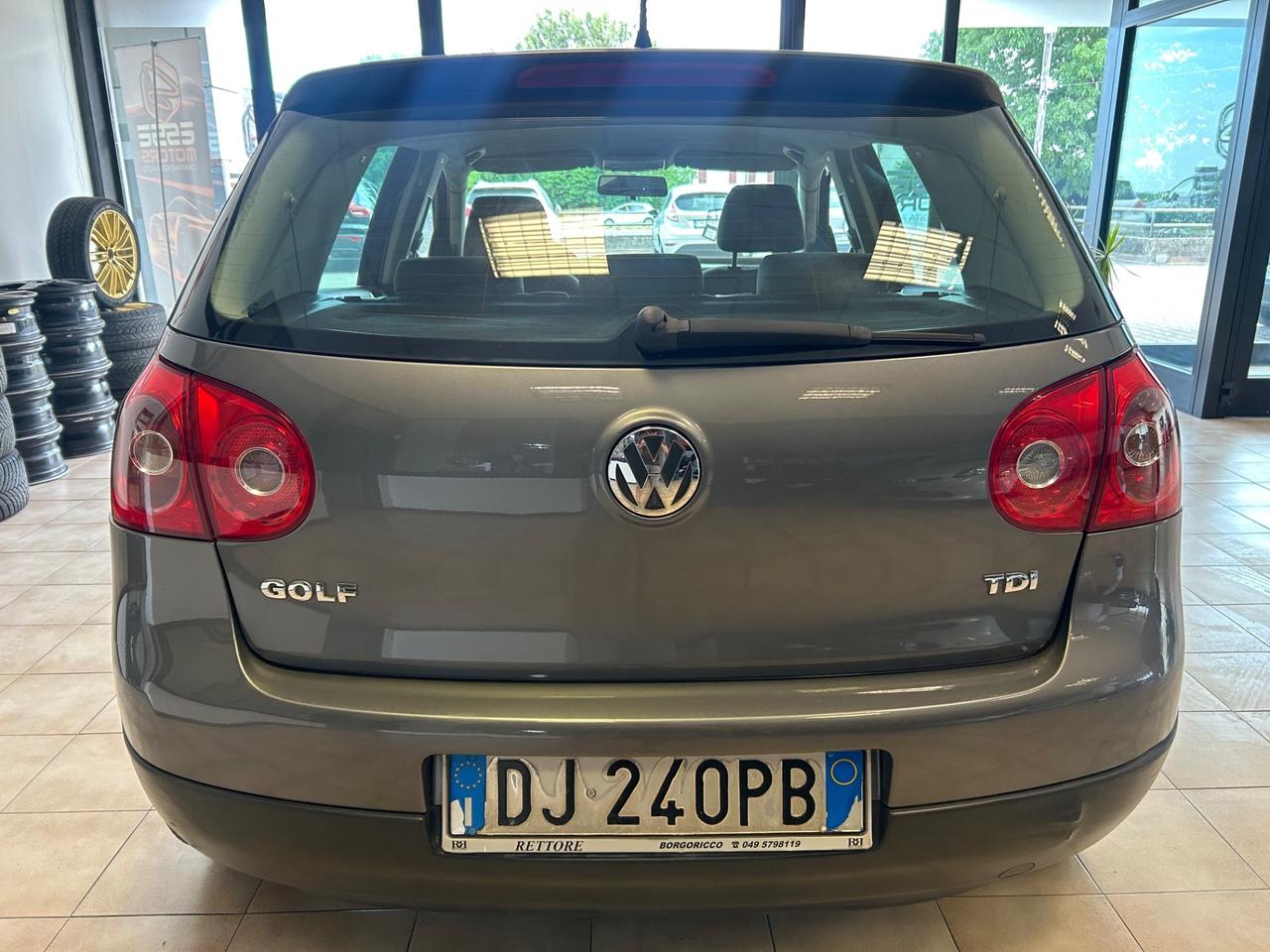 Volkswagen Golf 5 1.9 TDI 105cv 182.000 KM
