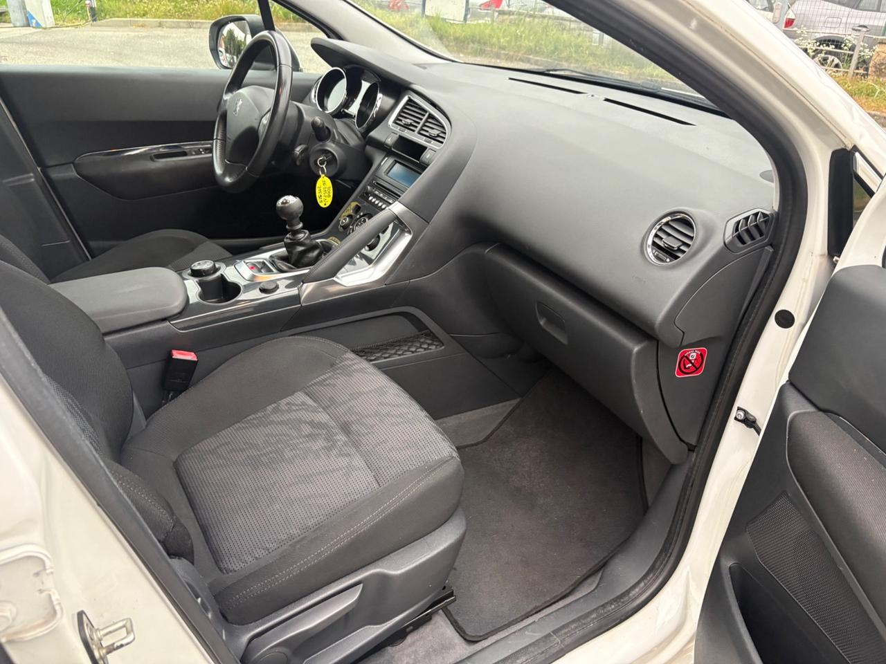 Peugeot 3008 1.6 HDi 112CV Tecno