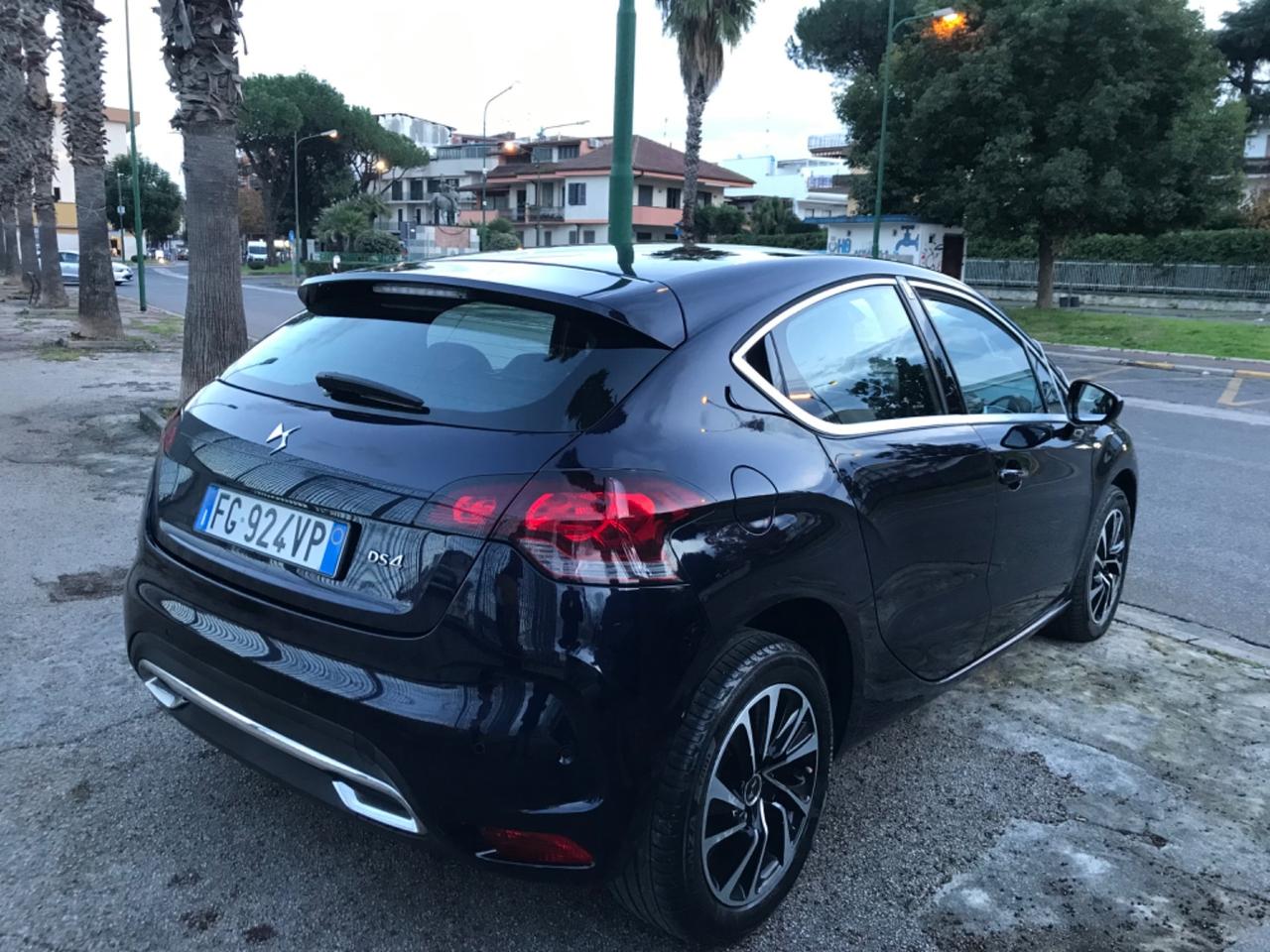 Ds DS4 DS 4 Crossback BlueHDi 180 S&S EAT6 Sport Chic